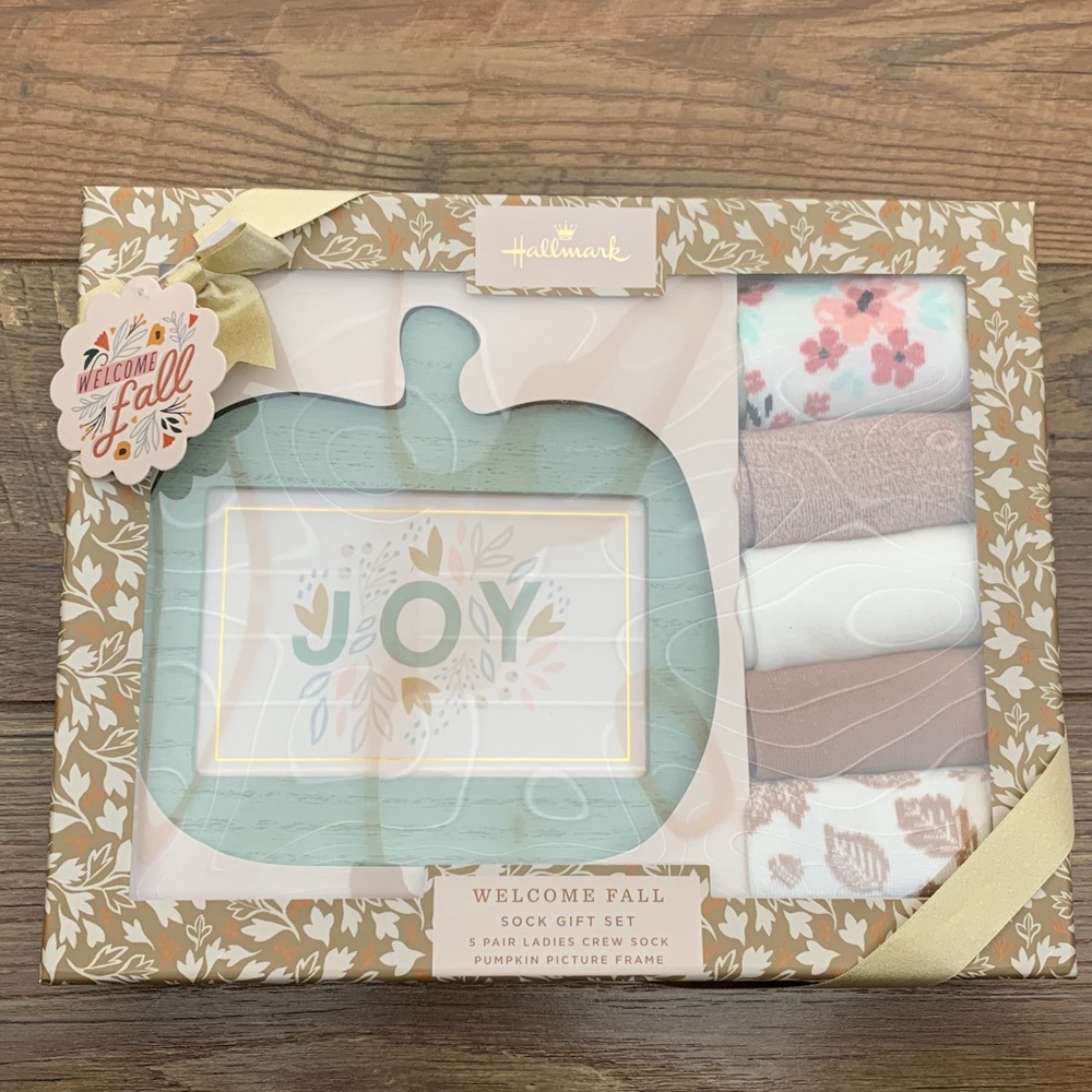 Pumpkin Picture Frame and Sock Gift Set NEW